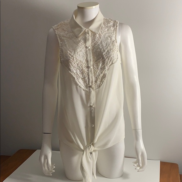 Cream Sleeveless Blouse with Lace and Tie Tank Top - Picture 2 of 5